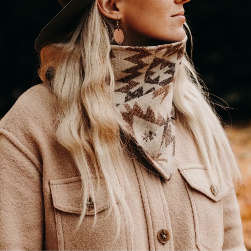 Snap up cowl scarf BNWOT